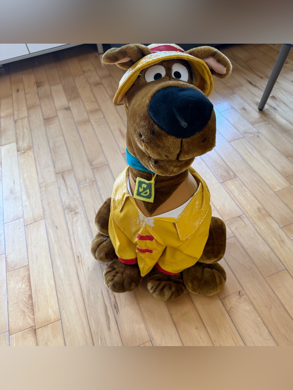 Vintage Scooby-Doo Plush Dog Toy in Brown and Yellow Jacket Cartoon Network
